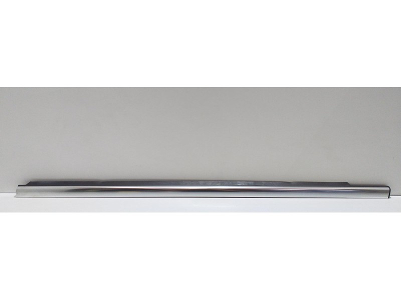 Recambio de molduras delanteras para mercedes-benz clase r (w251) 500 l 4matic (251.172) referencia OEM IAM 273963 53578 