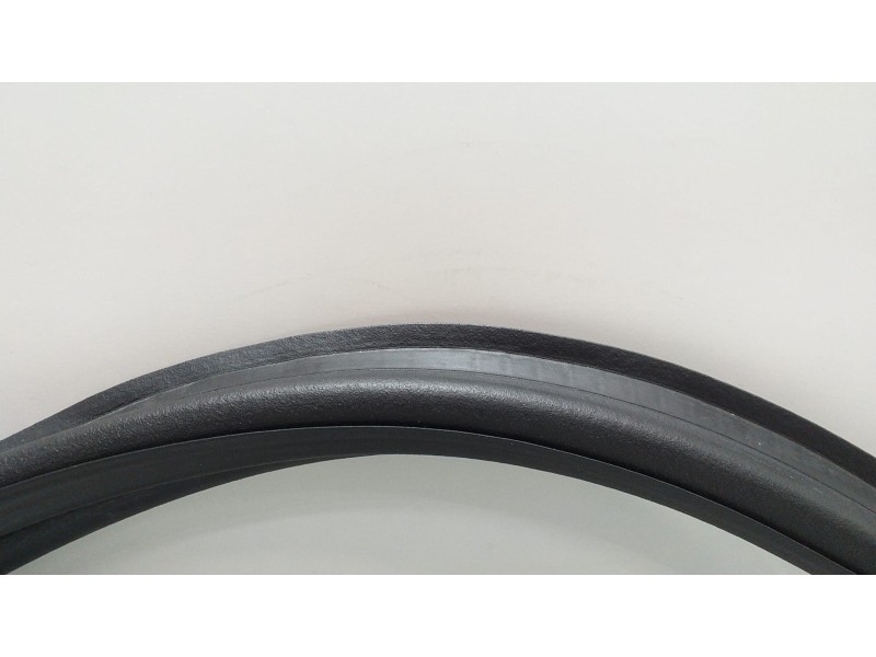 Recambio de goma contorno para mercedes-benz clase r (w251) 500 l 4matic (251.172) referencia OEM IAM A2517400778 53583 