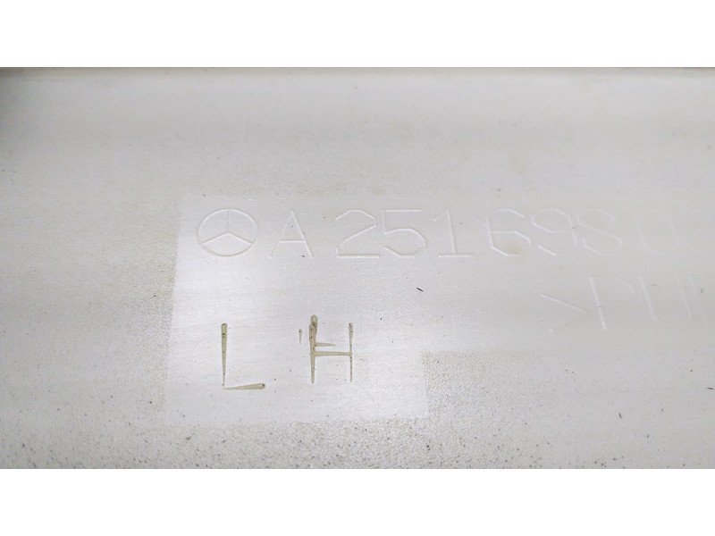 Recambio de estribo para mercedes-benz clase r (w251) 500 l 4matic (251.172) referencia OEM IAM A2516980351 53941 