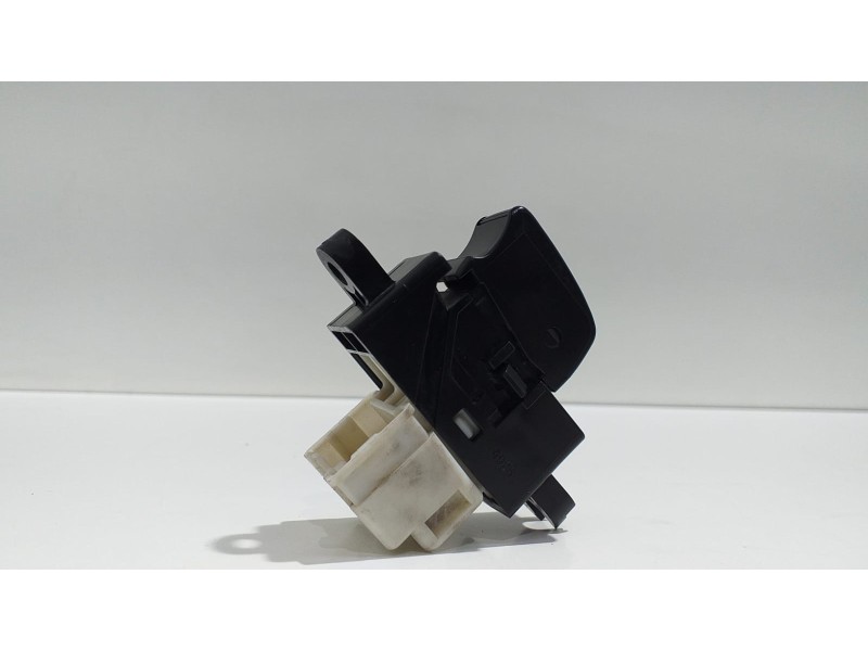 Recambio de mando elevalunas trasero izquierdo para nissan x-trail (t30) comfort referencia OEM IAM 254110V000 53975 