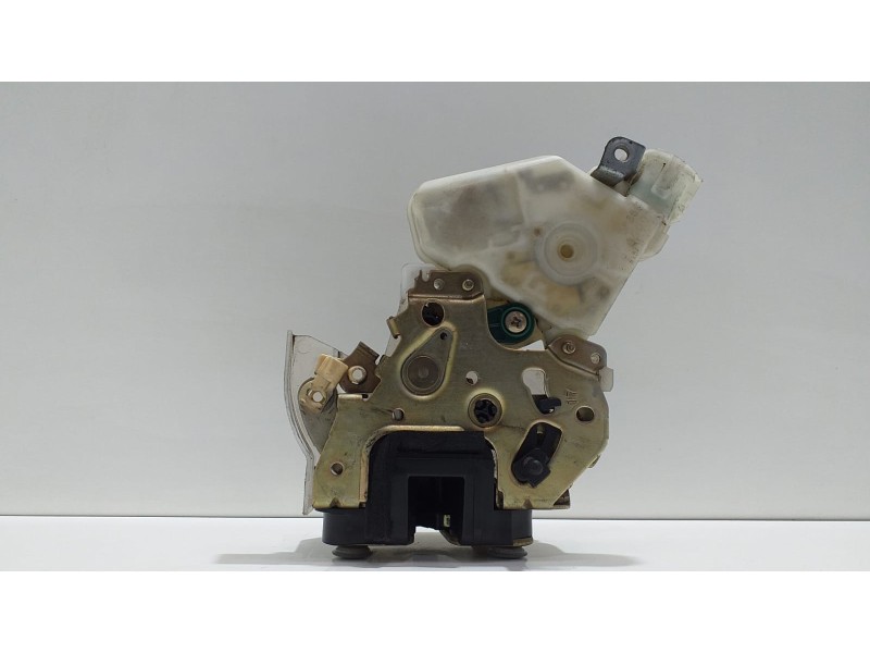 Recambio de cerradura puerta trasera izquierda para nissan x-trail (t30) comfort referencia OEM IAM 80553AA300 53984 