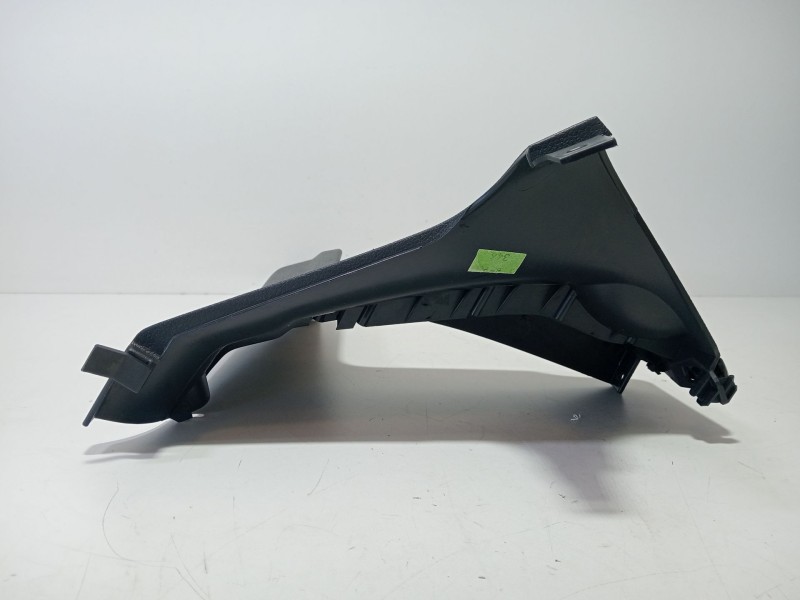 Recambio de molduras delanteras para volkswagen scirocco (137) 1.4 tsi (118kw) referencia OEM IAM 1K1858368A  