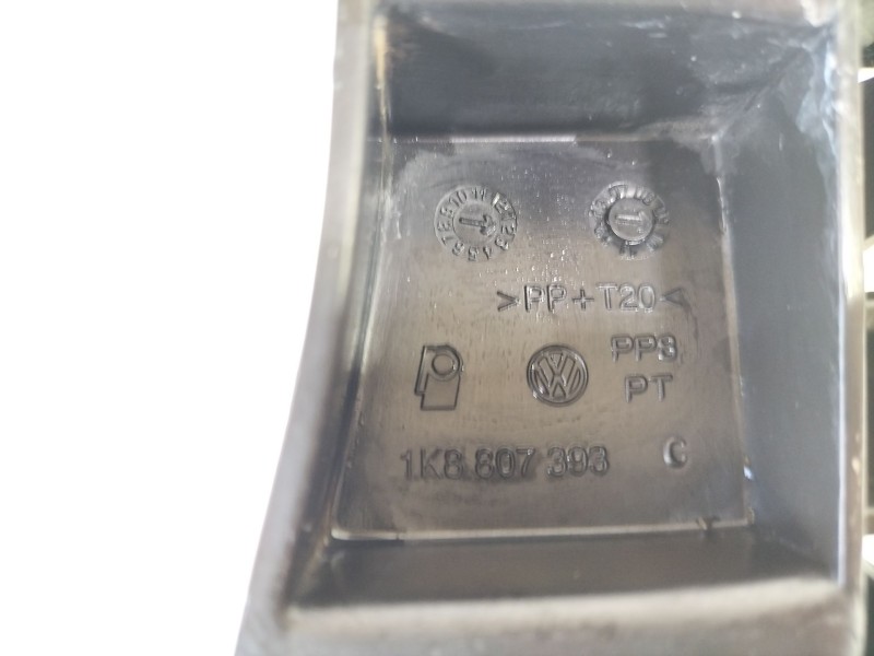 Recambio de molduras traseras para volkswagen scirocco (137) 1.4 tsi (118kw) referencia OEM IAM 1K8807393  