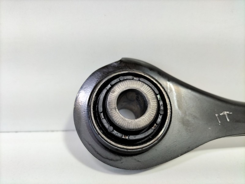 Recambio de brazo suspension inferior trasero izquierdo para volkswagen scirocco (137) 1.4 tsi (118kw) referencia OEM IAM 1k0501