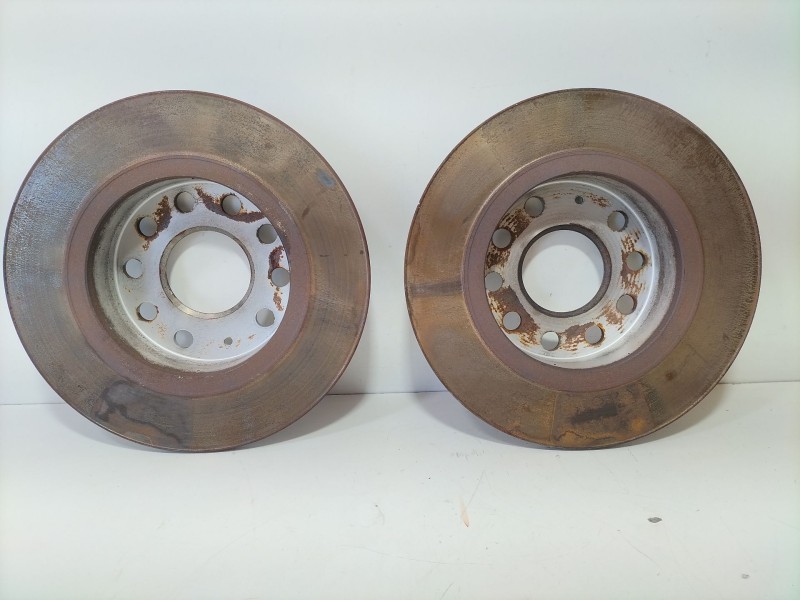 Recambio de disco freno trasero para volkswagen scirocco (137) 1.4 tsi (118kw) referencia OEM IAM 1K1615601K  