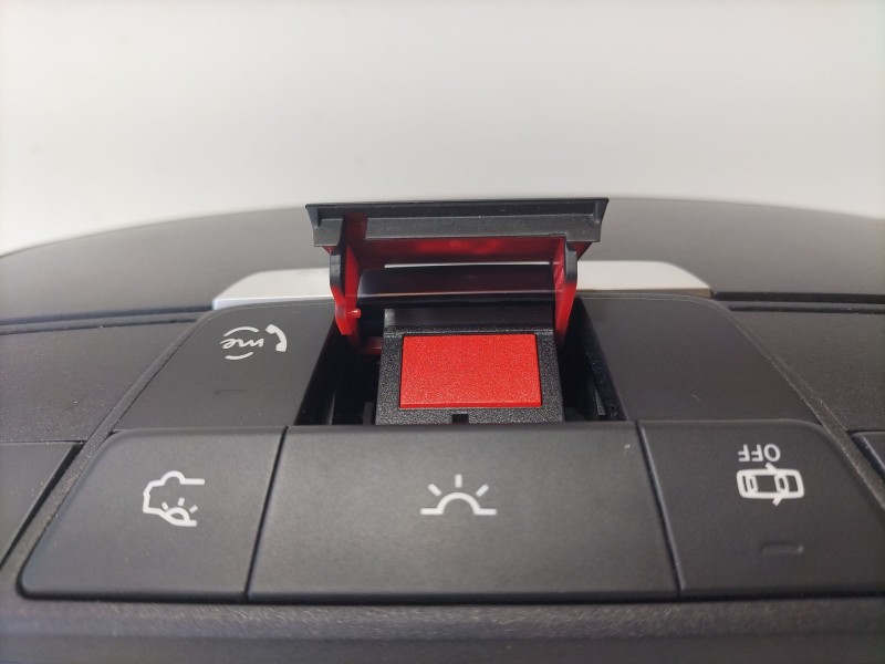 Recambio de moldura para mercedes-benz clase c (w205) familiar c 220 t d (205.214) referencia OEM IAM A0009063106LP  