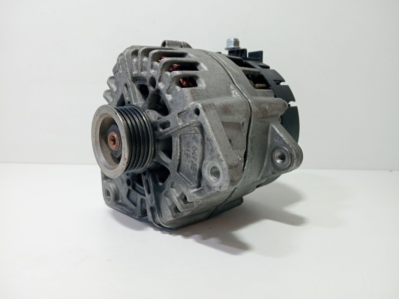 Recambio de alternador para mercedes-benz clase c (w205) familiar c 220 t d (205.214) referencia OEM IAM A0009063003  
