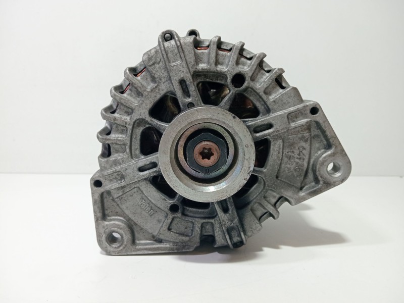 Recambio de alternador para mercedes-benz clase c (w205) familiar c 220 t d (205.214) referencia OEM IAM A0009063003  