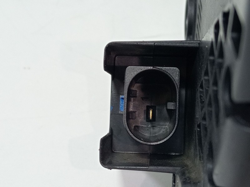 Recambio de alternador para mercedes-benz clase c (w205) familiar c 220 t d (205.214) referencia OEM IAM A0009063003  