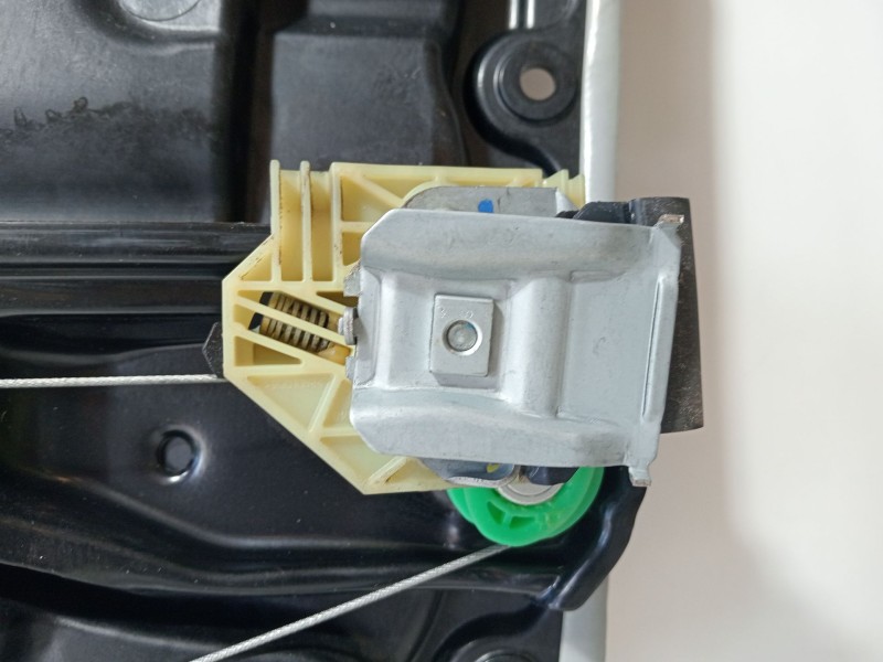 Recambio de elevalunas trasero derecho para mercedes-benz clase c (w205) familiar c 220 t d (205.214) referencia OEM IAM C087561