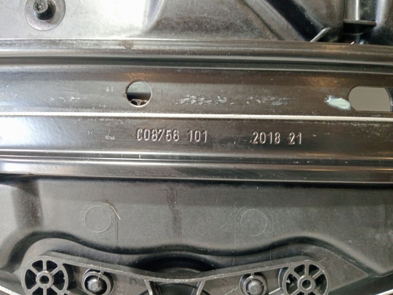 Recambio de elevalunas trasero derecho para mercedes-benz clase c (w205) familiar c 220 t d (205.214) referencia OEM IAM C087561