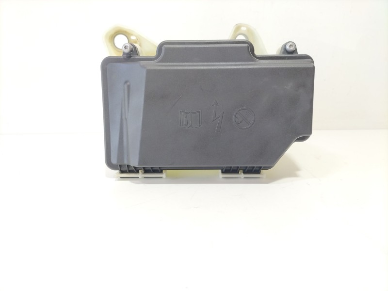 Recambio de caja reles / fusibles para mercedes-benz clase c (w205) familiar c 220 t d (205.214) referencia OEM IAM 2055400024  