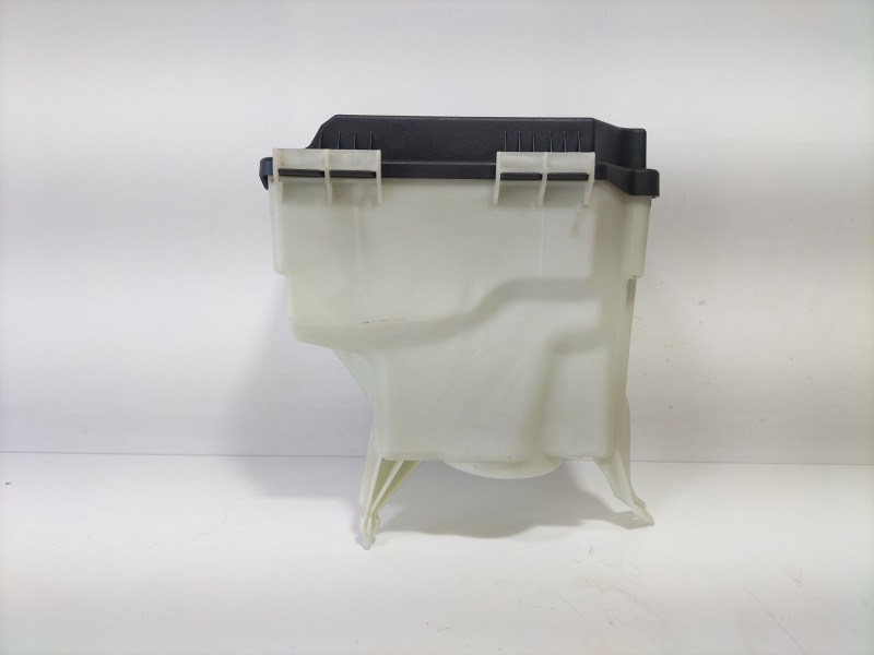 Recambio de caja reles / fusibles para mercedes-benz clase c (w205) familiar c 220 t d (205.214) referencia OEM IAM 2055400024  