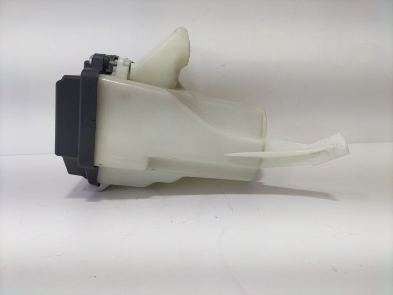 Recambio de caja reles / fusibles para mercedes-benz clase c (w205) familiar c 220 t d (205.214) referencia OEM IAM 2055400024  