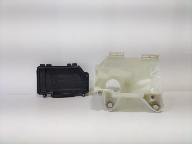 Recambio de caja reles / fusibles para mercedes-benz clase c (w205) familiar c 220 t d (205.214) referencia OEM IAM 2055400024  