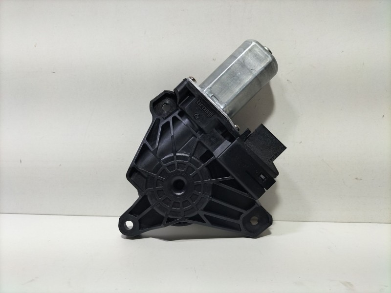 Recambio de motor elevalunas trasero derecho para mercedes-benz clase c (w205) familiar c 220 t d (205.214) referencia OEM IAM A