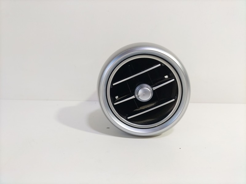 Recambio de rejilla aireadora para mercedes-benz clase c (w205) familiar c 220 t d (205.214) referencia OEM IAM A2053300301Q9  
