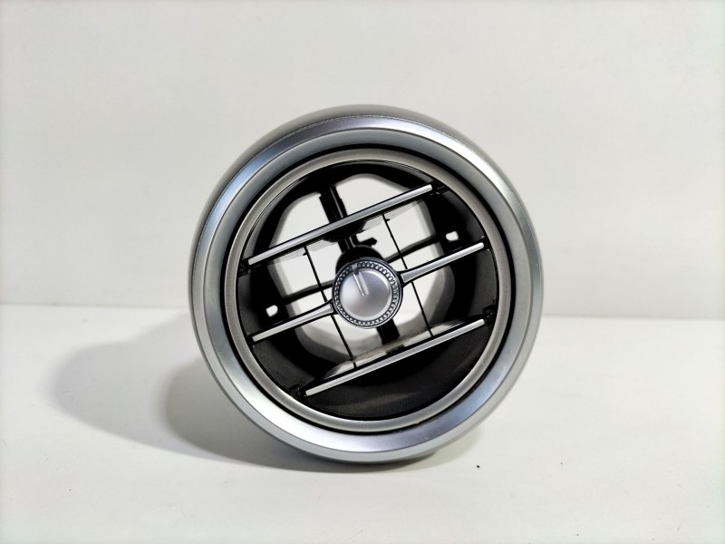 Recambio de rejilla aireadora para mercedes-benz clase c (w205) familiar c 220 t d (205.214) referencia OEM IAM A2053300301Q9  