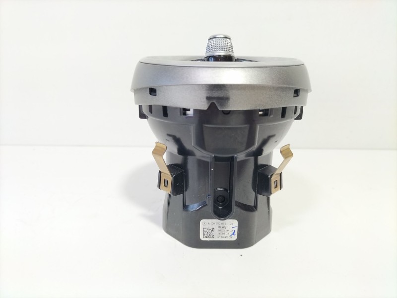 Recambio de rejilla aireadora para mercedes-benz clase c (w205) familiar c 220 t d (205.214) referencia OEM IAM A2058300301Q9  