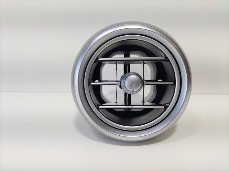 Recambio de rejilla aireadora para mercedes-benz clase c (w205) familiar c 220 t d (205.214) referencia OEM IAM A2058304000Q6  