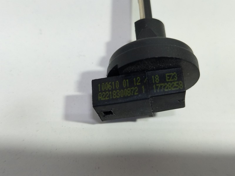 Recambio de sensor para mercedes-benz clase c (w205) familiar c 220 t d (205.214) referencia OEM IAM A2218300872  