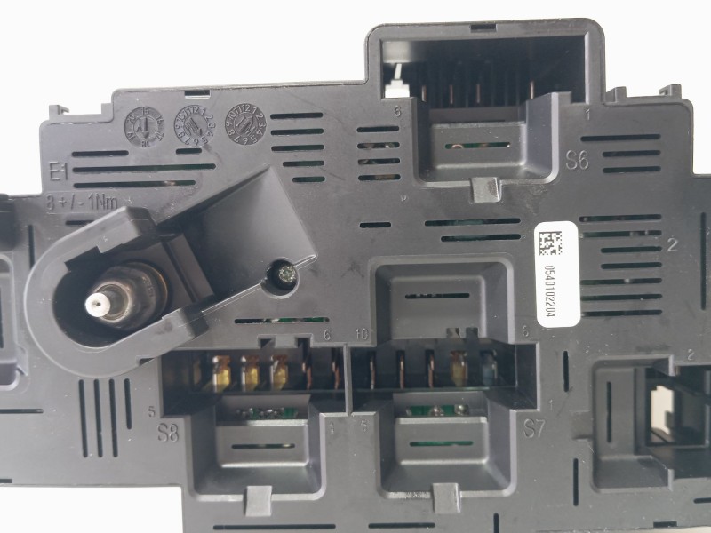 Recambio de caja reles / fusibles para mercedes-benz clase c (w205) familiar c 220 t d (205.214) referencia OEM IAM A2139065706 