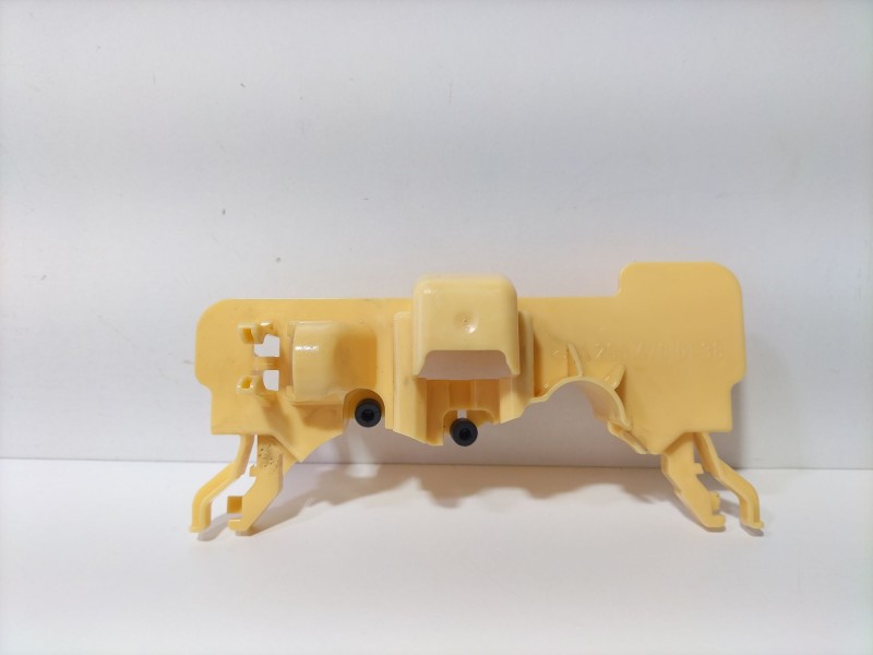 Recambio de moldura para mercedes-benz clase c (w205) familiar c 220 t d (205.214) referencia OEM IAM A2054700138  