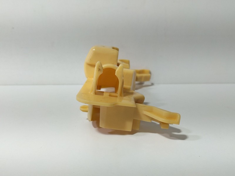 Recambio de moldura para mercedes-benz clase c (w205) familiar c 220 t d (205.214) referencia OEM IAM A2054700138  