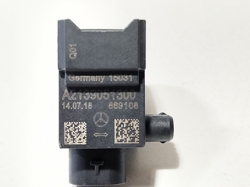 Recambio de sensor de impacto para mercedes-benz clase c (w205) familiar c 220 t d (205.214) referencia OEM IAM A2139051300  