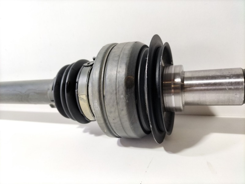 Recambio de transmision trasera derecha para mercedes-benz clase c (w205) familiar c 220 t d (205.214) referencia OEM IAM 120535