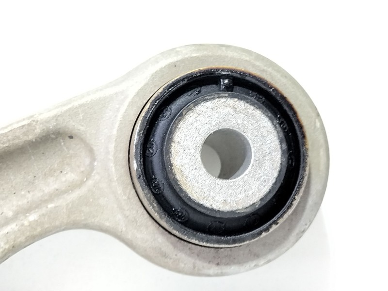 Recambio de brazo suspension superior trasero derecho para mercedes-benz clase c (w205) familiar c 220 t d (205.214) referencia 