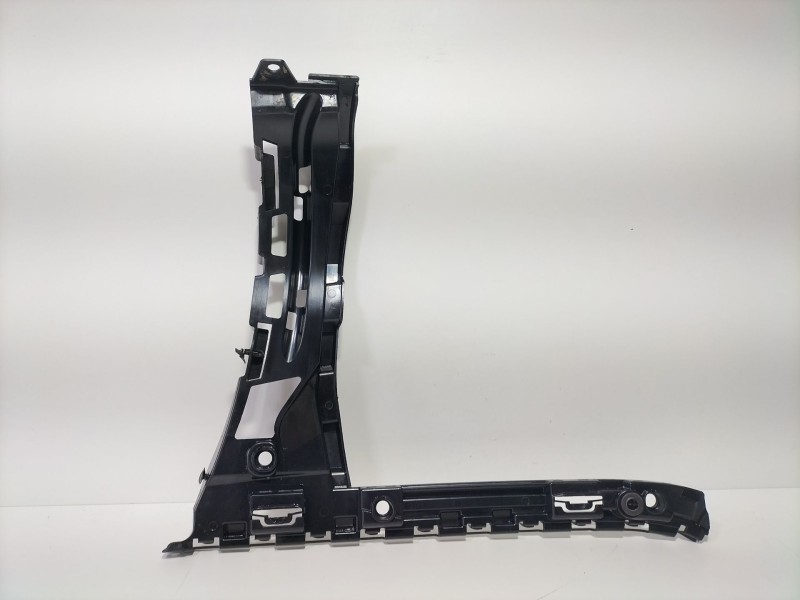 Recambio de molduras traseras para mercedes-benz clase c (w205) familiar c 220 t d (205.214) referencia OEM IAM A2058802002  