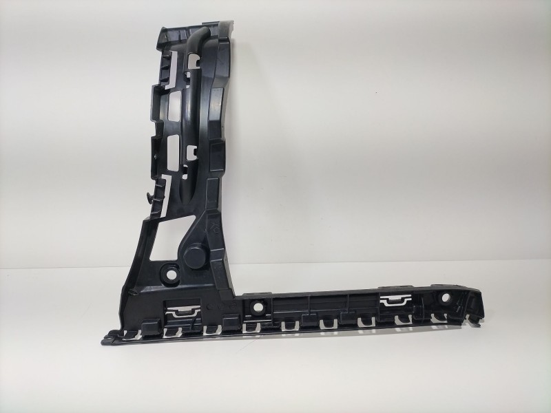 Recambio de molduras traseras para mercedes-benz clase c (w205) familiar c 220 t d (205.214) referencia OEM IAM A2058802102  