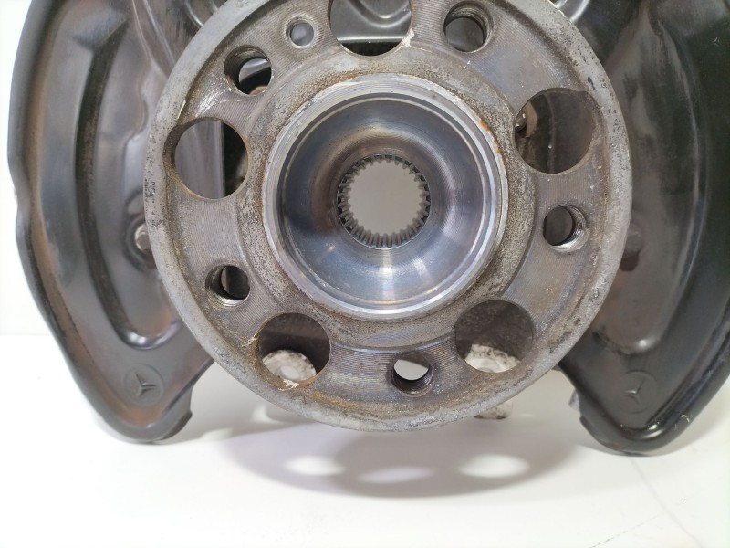 Recambio de mangueta trasera izquierda para mercedes-benz clase c (w205) familiar c 220 t d (205.214) referencia OEM IAM A205350