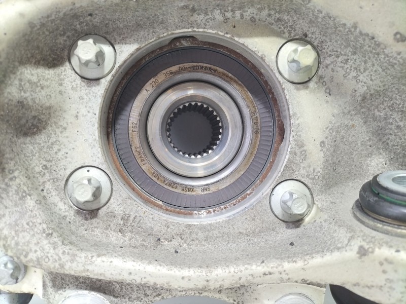 Recambio de mangueta trasera izquierda para mercedes-benz clase c (w205) familiar c 220 t d (205.214) referencia OEM IAM A205350