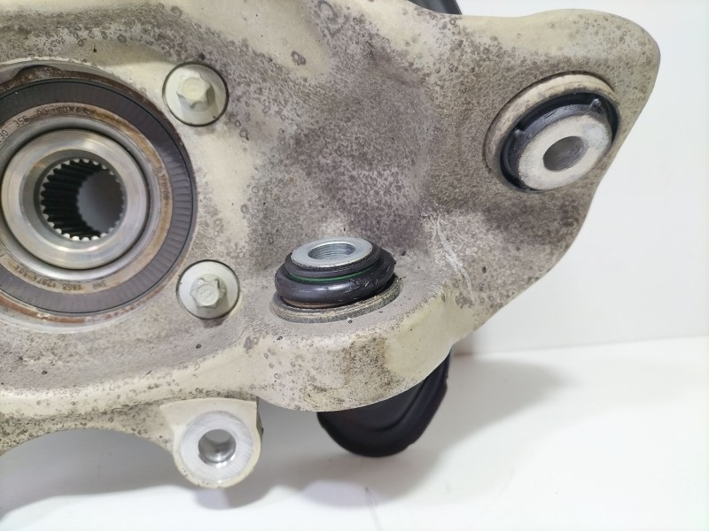 Recambio de mangueta trasera izquierda para mercedes-benz clase c (w205) familiar c 220 t d (205.214) referencia OEM IAM A205350