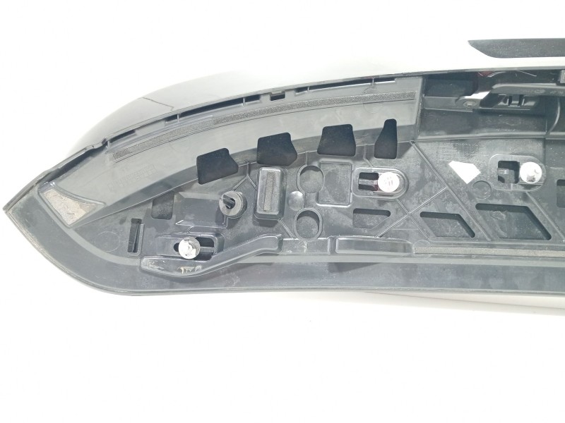 Recambio de aleron trasero para mercedes-benz clase c (w205) familiar c 220 t d (205.214) referencia OEM IAM A2057901200  
