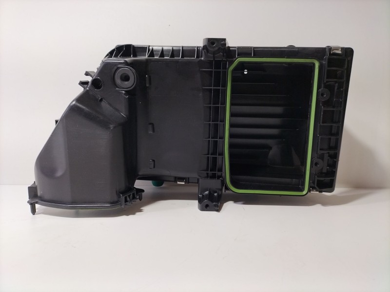 Recambio de caja filtro aire para mercedes-benz clase c (w205) familiar c 220 t d (205.214) referencia OEM IAM A6540900001  