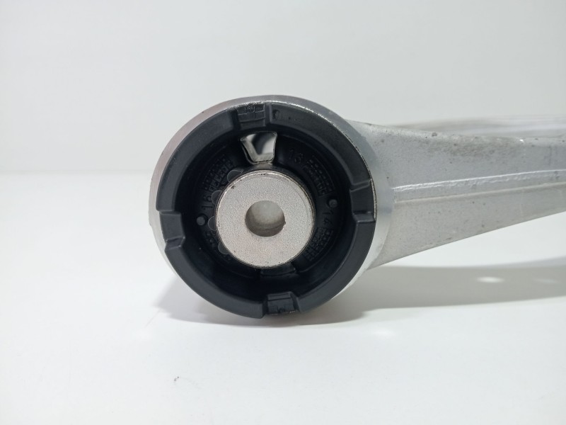 Recambio de brazo suspension superior delantero izquierdo para mercedes-benz clase c (w205) familiar c 220 t d (205.214) referen