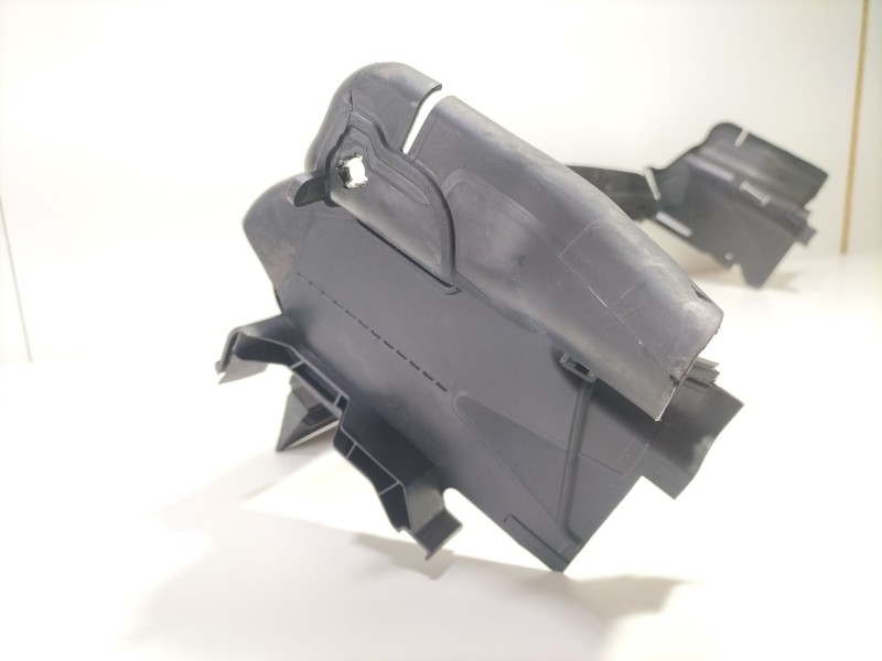 Recambio de moldura para mercedes-benz clase c (w205) familiar c 220 t d (205.214) referencia OEM IAM A2055050330  