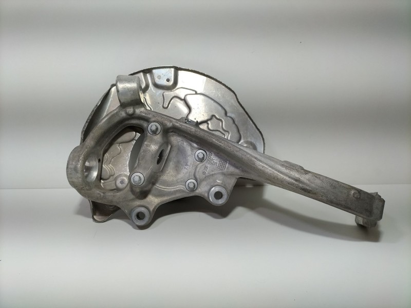 Recambio de mangueta delantera derecha para mercedes-benz clase c (w205) familiar c 220 t d (205.214) referencia OEM IAM 2052200