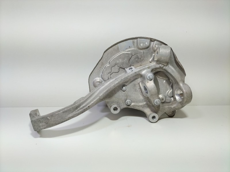 Recambio de mangueta delantera izquierda para mercedes-benz clase c (w205) familiar c 220 t d (205.214) referencia OEM IAM 20521