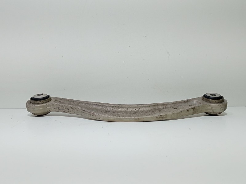 Recambio de brazo suspension superior trasero derecho para mercedes-benz clase c (w205) familiar c 220 t d (205.214) referencia 