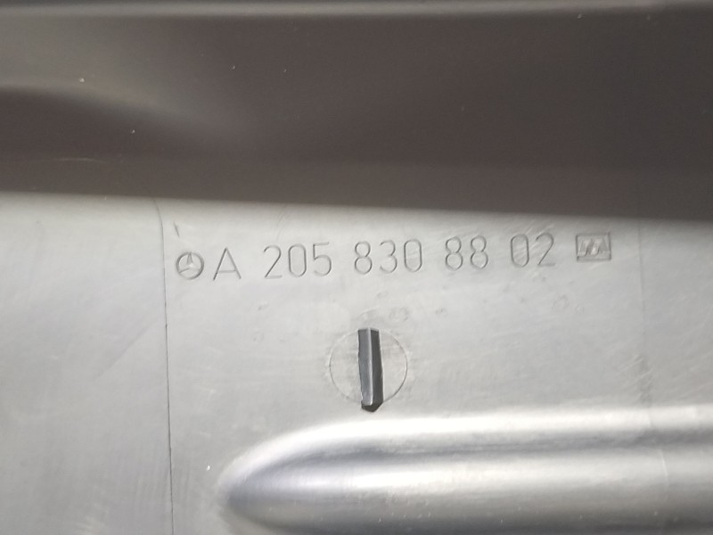 Recambio de caja filtro aire para mercedes-benz clase c (w205) familiar c 220 t d (205.214) referencia OEM IAM A2058308802  