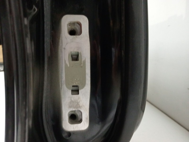 Recambio de puerta trasera derecha para mercedes-benz clase c (w205) familiar c 220 t d (205.214) referencia OEM IAM A2057320410