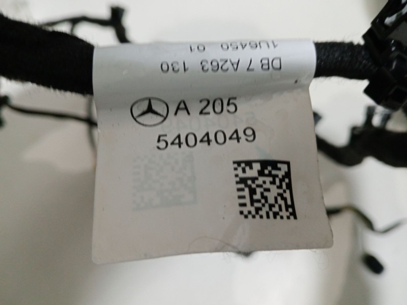 Recambio de puerta trasera derecha para mercedes-benz clase c (w205) familiar c 220 t d (205.214) referencia OEM IAM A2057320410