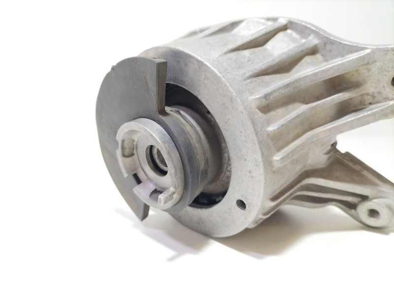 Recambio de soporte motor delantero para mercedes-benz clase c (w205) familiar c 220 t d (205.214) referencia OEM IAM A213240350