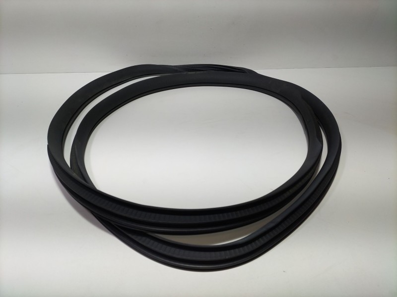 Recambio de goma contorno para mercedes-benz clase c (w205) familiar c 220 t d (205.214) referencia OEM IAM A2056970251  