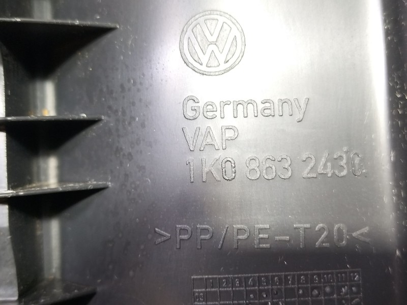 Recambio de moldura para volkswagen scirocco (137) 1.4 tsi (118kw) referencia OEM IAM 1k0863243c  