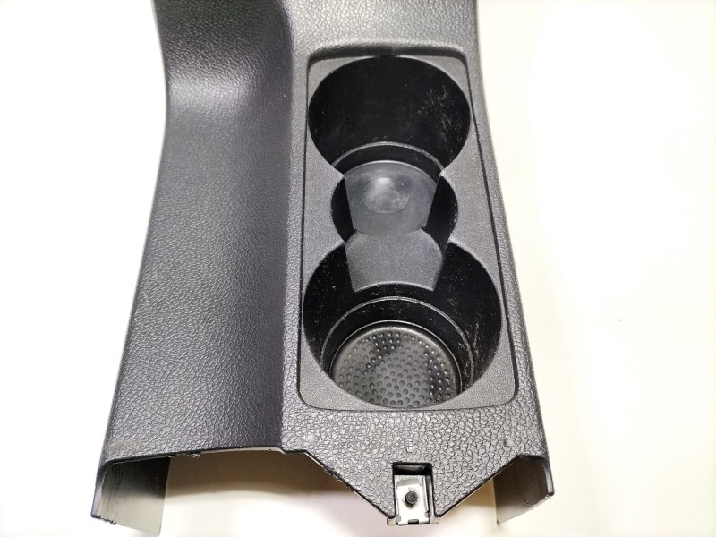 Recambio de moldura para volkswagen scirocco (137) 1.4 tsi (118kw) referencia OEM IAM 1k0863243c  